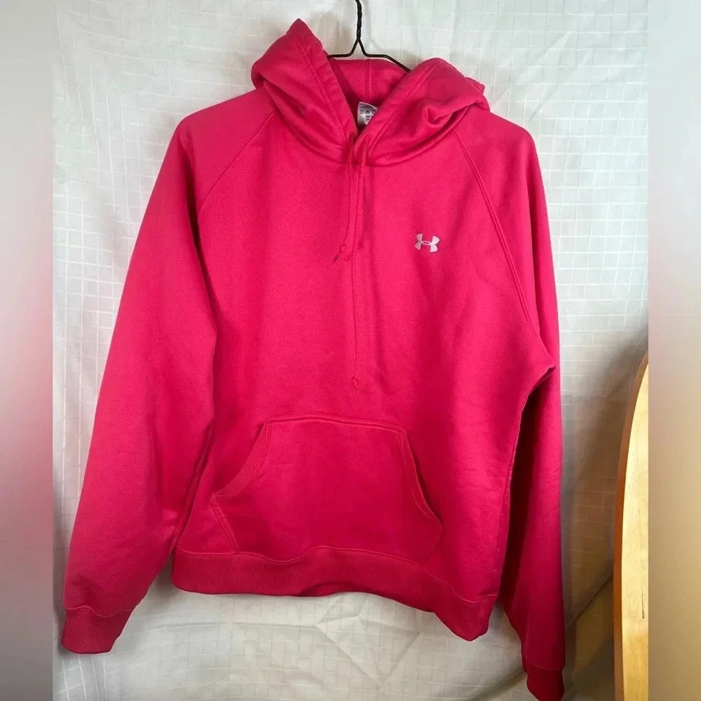 Women’s medium UNDER ARMOUR Pink Athletic Logo Hoodie Hooded Sweatshirt